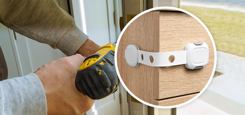Childproof Sliding Door Locks in Kerman, CA