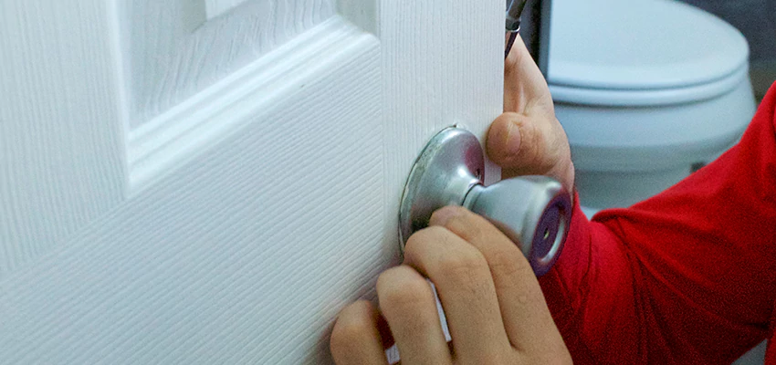 Vintage Door Knob Replacement in Kerman, CA